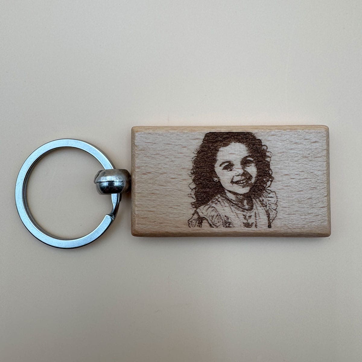 porte-cle-laser-fille porte clé gravure laser fille