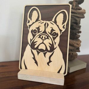 Portrait 2D en bois d’un chien